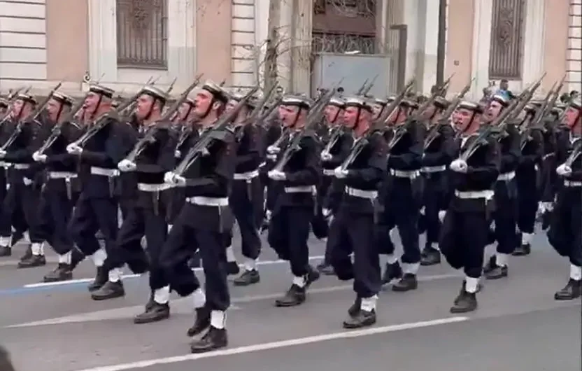 EAAΣ για συνθήματα 25ης Μαρτίου: Φέρνουμε ως παράδειγμα τον Αρχιστράτηγο Γεώργιο Καραϊσκάκη και τη γλώσσα που χρησιμοποιούσε