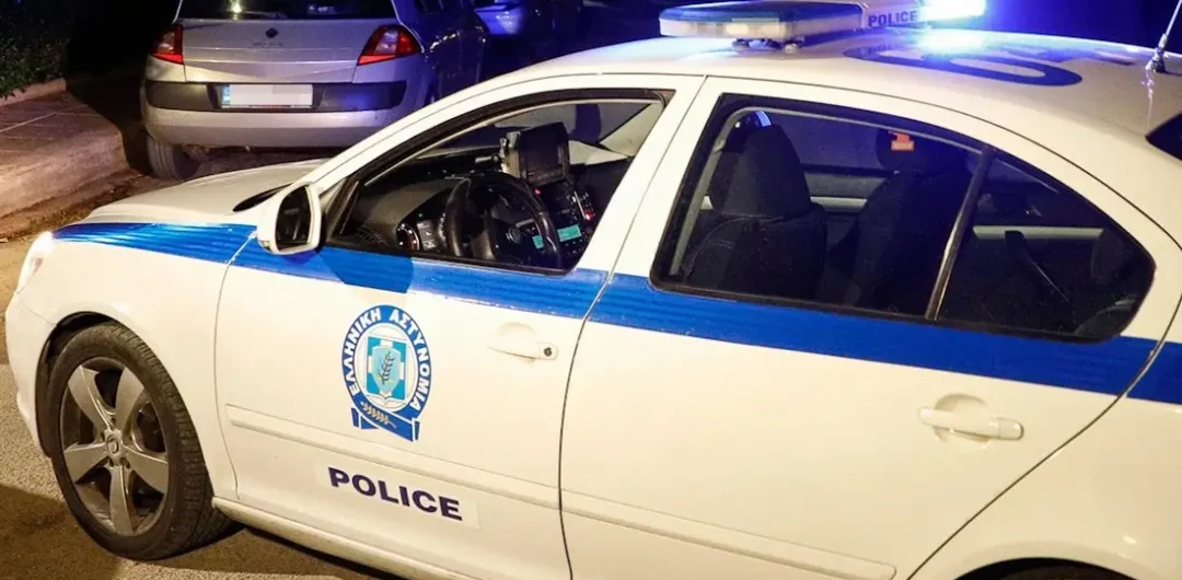 Σύλληψη απόστρατου Π.Α. – Τουλάχιστον 100 όπλα βρέθηκαν στο σπίτι του στο Κιάτο