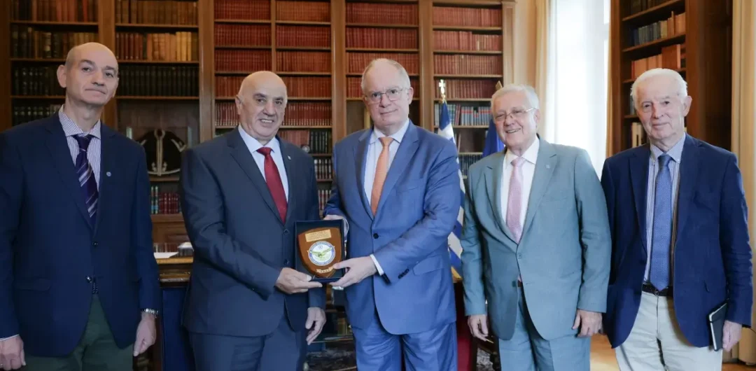 Την Ένωση Απόστρατων Αξιωματικών Αεροπορίας δέχθηκε ο Τασούλας στο Προεδρικό Μέγαρο–Τι συζήτησαν